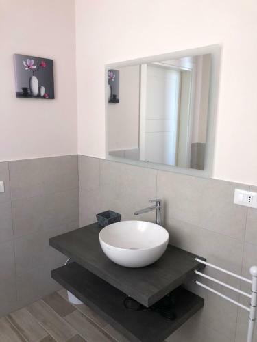 Hostal Triquetra - Rooms For Rent