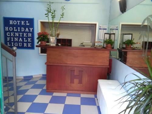 Hotel Holiday Center