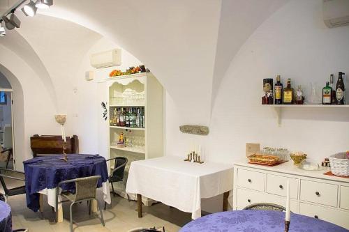 Finale Ligure Villa Sleeps 8