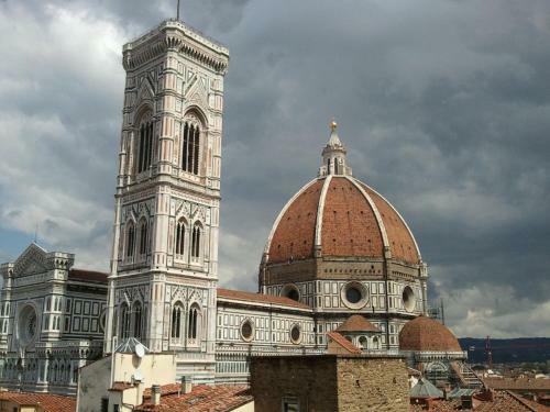 Apartamento Great Apts Few Steps To The Duomo