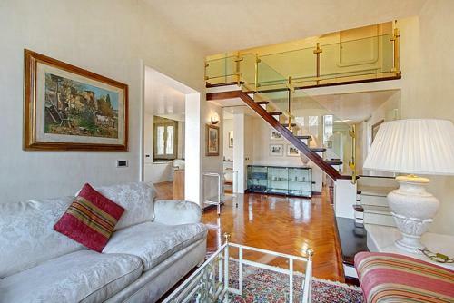 Santo Stefano Apartment