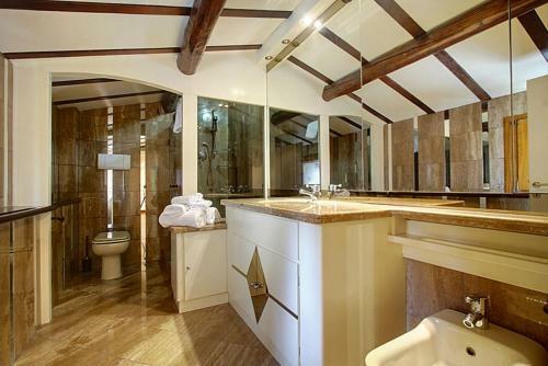 Santo Stefano Apartment