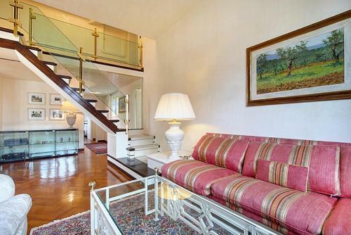 Santo Stefano Apartment