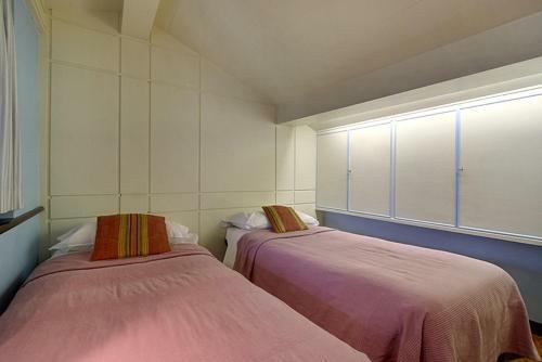 Santo Stefano Apartment