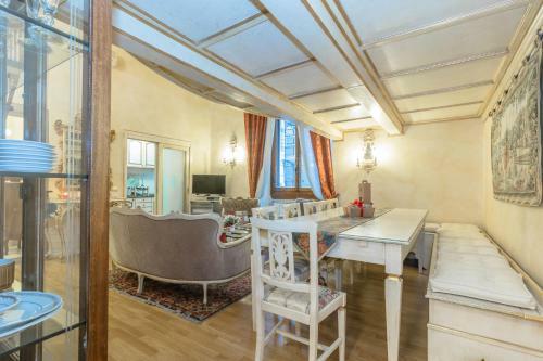 Apartamento Suite Medici Loft 6