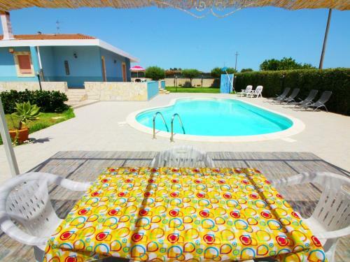 Serene Villa In Floridia With Swimming Pool