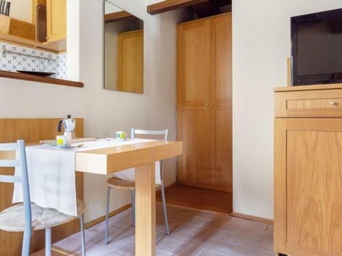 Heavenly Holiday Home In Folignio With Whirlpool