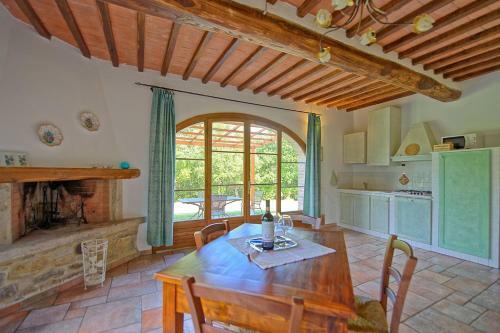 Gallena Apartment Sleeps 3 Pool Wifi
