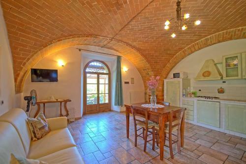 Gallena Apartment Sleeps 3 Pool Wifi T816995
