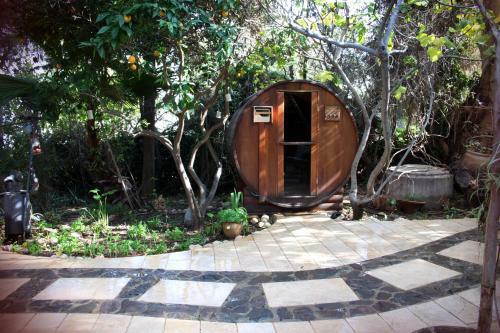 Hostal Pina Balev Inn
