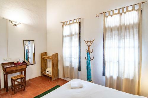 Hostal Fauzi Azar Inn