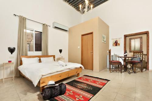 Hostal Fauzi Azar Inn