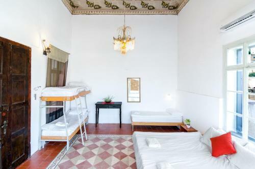 Hostal Fauzi Azar Inn