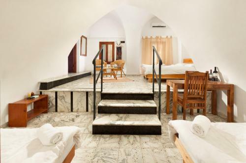 Hostal Fauzi Azar Inn