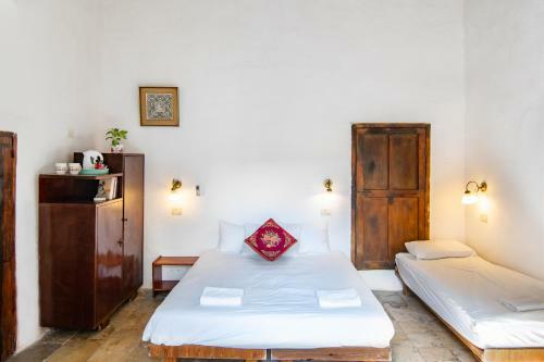 Hostal Fauzi Azar Inn