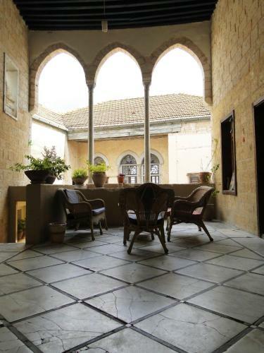 Hostal Fauzi Azar Inn
