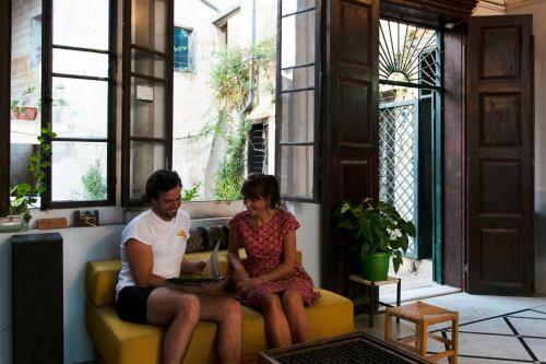 Hostal Fauzi Azar Inn