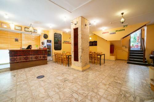 Hostal Fauzi Azar Inn