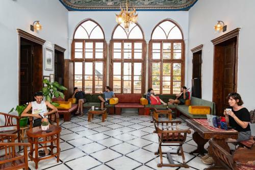 Hostal Fauzi Azar Inn