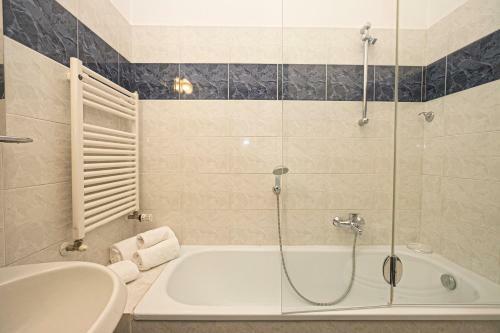 Apartamento Homes In Genoa - Red Coral