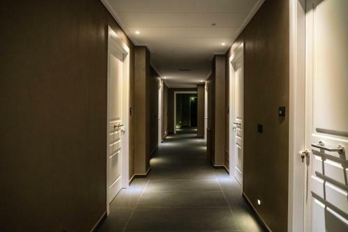 Hostal Teseo Rooms & Relax