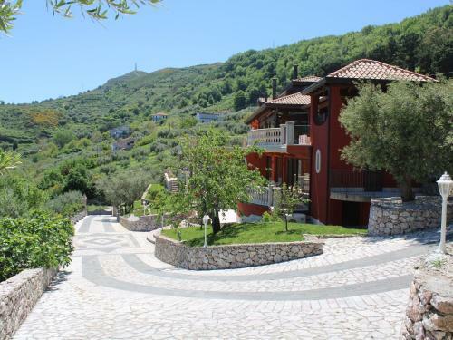 Divine Holiday Home In Giosa Marea With Sauna And Jacuzzi