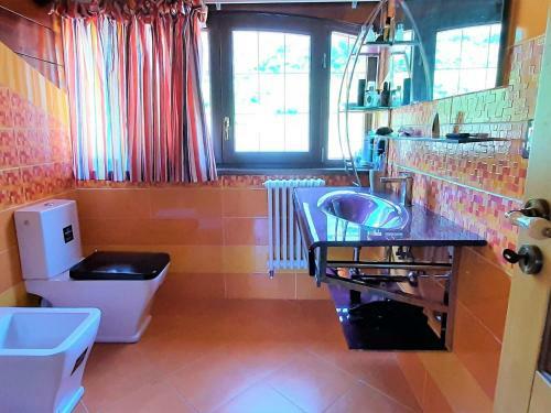 Divine Holiday Home In Giosa Marea With Sauna And Jacuzzi