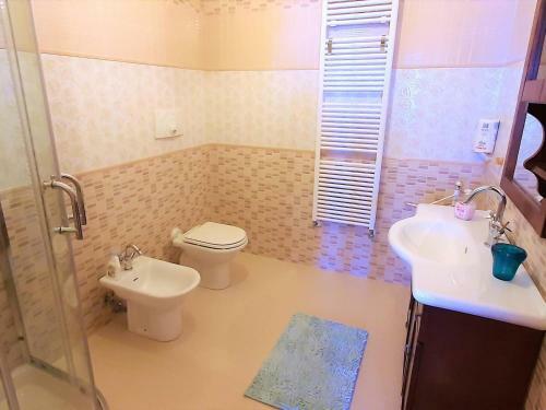 Divine Holiday Home In Giosa Marea With Sauna And Jacuzzi