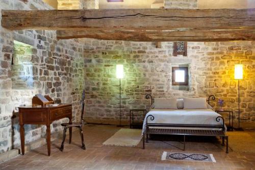 Carbonesca Villa Sleeps 30