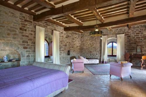 Carbonesca Villa Sleeps 30