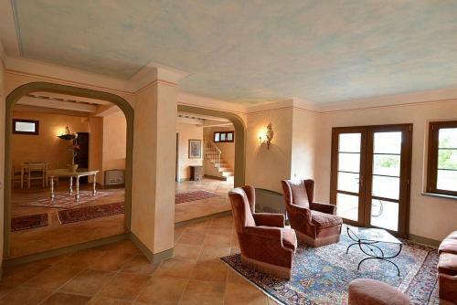Grosseto Villa Sleeps 16 Pool Air Con Wifi
