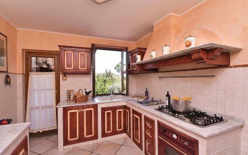 Grosseto Villa Sleeps 16 Pool Air Con Wifi