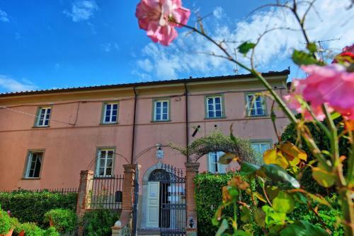 Gualdo Apartment Sleeps 2 With Pool And Wifi
