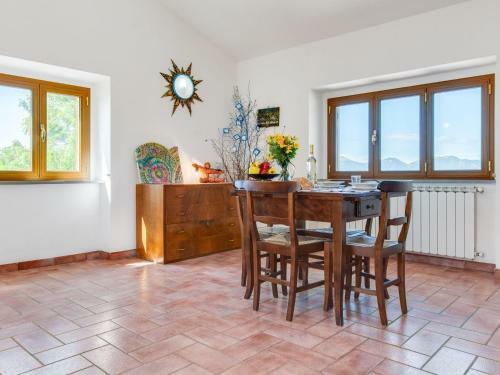 Pretty Holiday Home In Gubbio With Garden