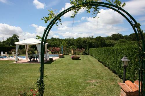 I Bertoni Villa Sleeps 14 Pool Wifi