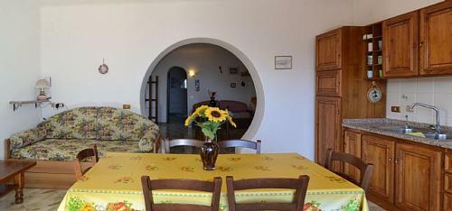 Ischia Villa Sleeps 9 Air Con Wifi