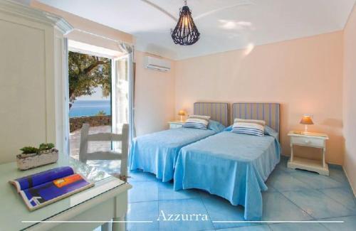 Villa In Forio Sleeps 4 With Pool Air Con And Wifi