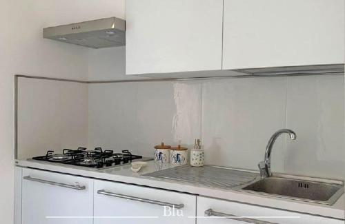 Villa In Forio Sleeps 4 With Pool Air Con And Wifi