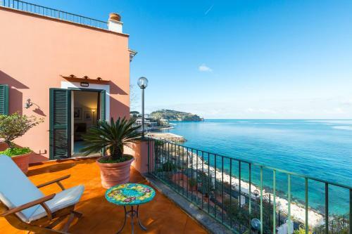Apartamento Terrazza Morgera By Napoliapartments