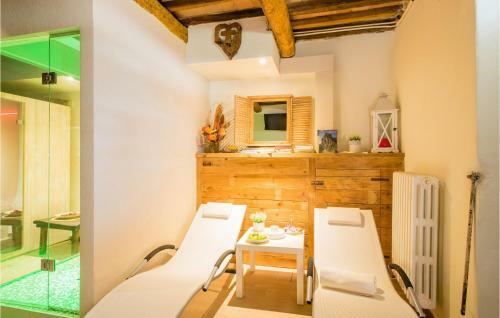 Four-bedroom Holiday Home In Casinina