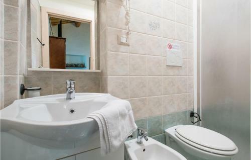 Four-bedroom Holiday Home In Casinina