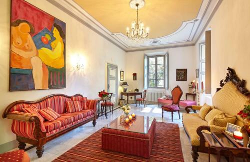 Laglio Villa Sleeps 11 With Pool Air Con And Wifi