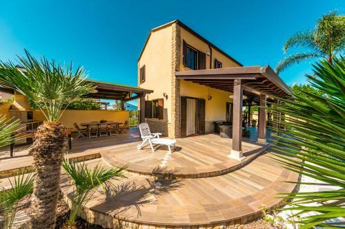 Rentopolis Luxury Villas