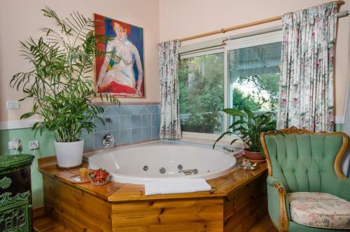 Lodge Ha'seuda Ha'achrona Suites