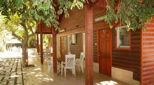 Lodge Oasis Gadish