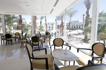 Aparthotel Astral Marina