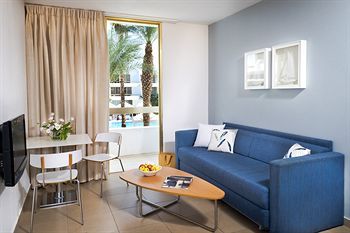 Aparthotel Astral Marina