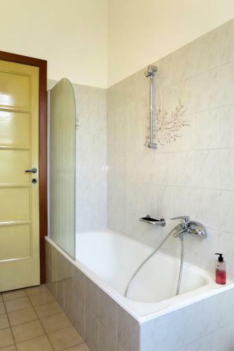 Apartamento Locazione Turistica Alda - Lvm182