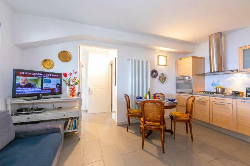 Apartamento Charming Laveno Sunset With Pool