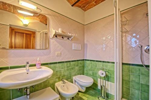 Le Bolle Apartment Sleeps 4 With Pool And Wifi